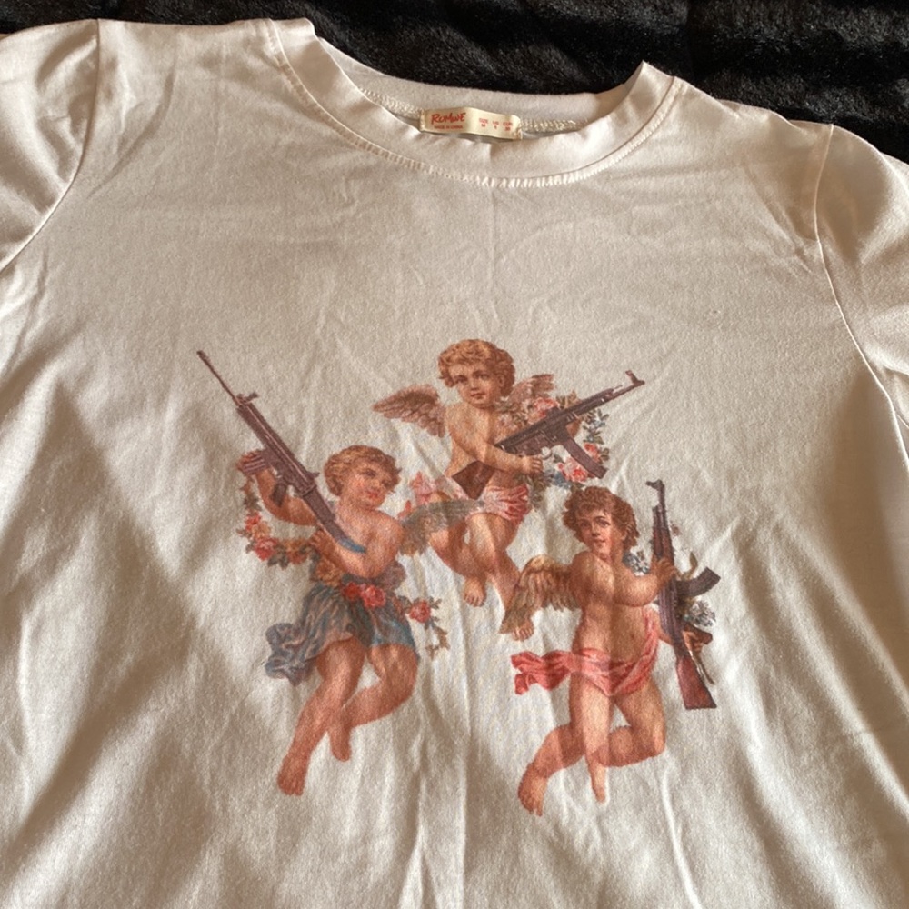White tee with angels
